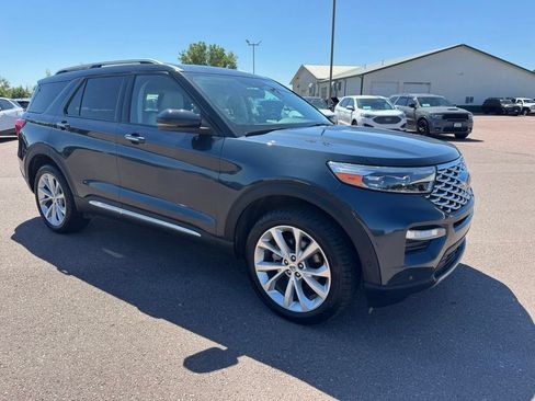 Used 2023 Ford Explorer Platinum w/ Technology Package AWD/4WD image 7