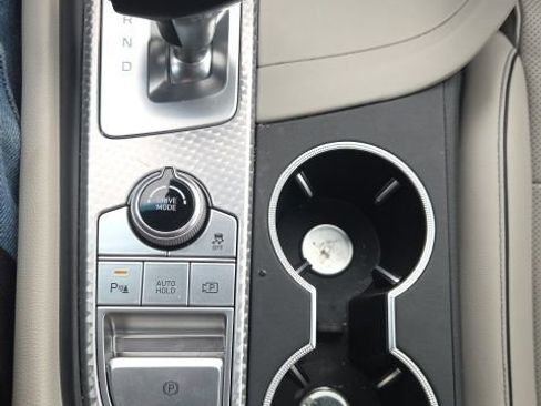 Used 2023 Genesis G70 2.0T w/ Sport Prestige Package image 35