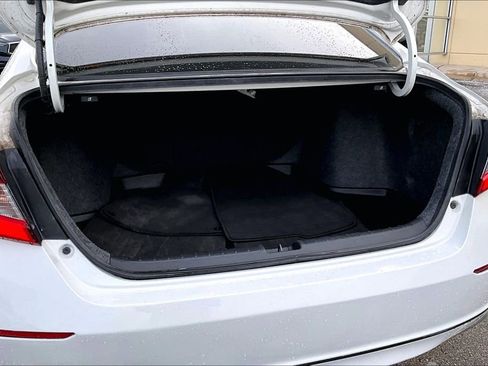 Used 2018 Honda Accord Hybrid image 32