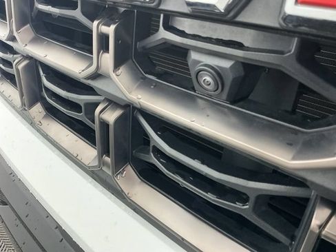 Used 2023 GMC Canyon AT4X AWD/4WD image 9