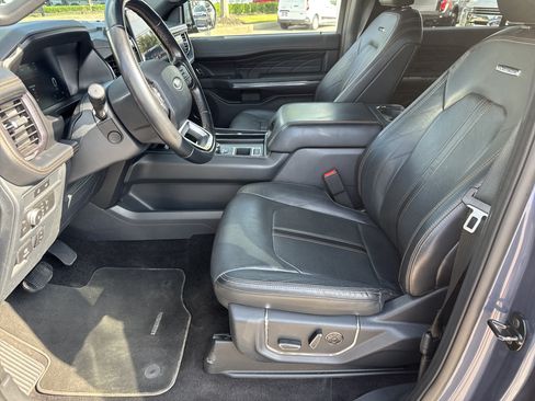 Certified 2022 Ford Expedition Platinum RWD image 10