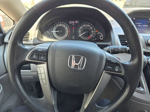 Used 2016 Honda Odyssey SE image 10