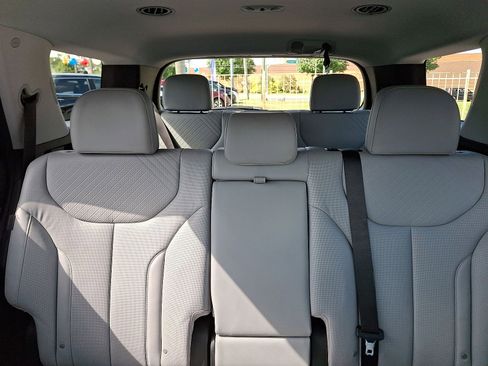 Used 2023 Hyundai Palisade SEL image 13