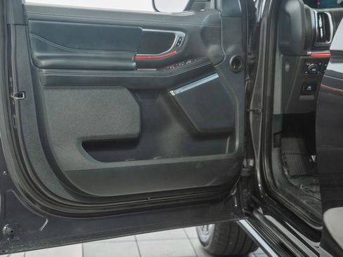 Used 2025 Ford Expedition Platinum w/ Stealth Appearance Package AWD/4WD image 45