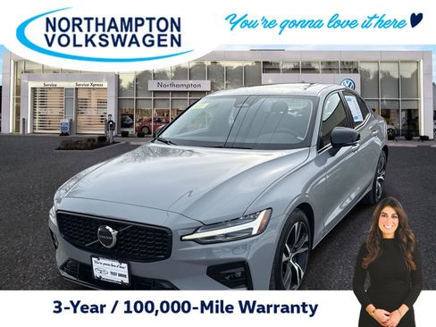 Used 2024 Volvo S60 B5 Core w/ Climate Package image 1