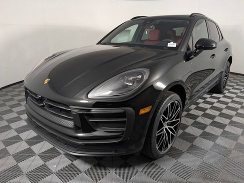 New 2026 Porsche Macan AWD/4WD image 1