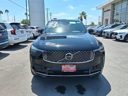 New 2026 Volvo XC90 B5 Core AWD/4WD image 2