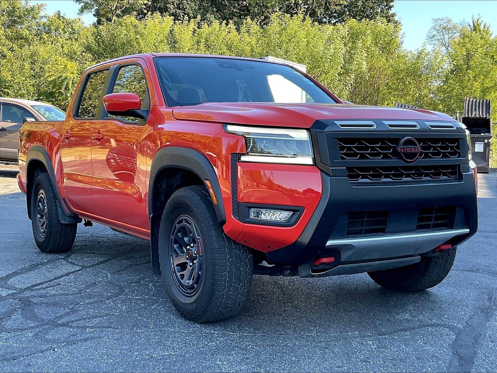 Used 2025 Nissan Frontier PRO-4X w/ Interior Protection Package AWD/4WD image 2
