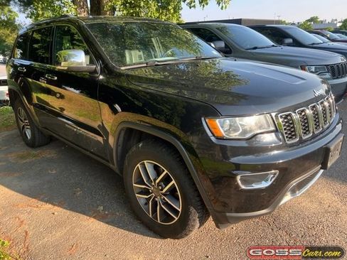 Used 2020 Jeep Grand Cherokee Limited AWD/4WD image 2