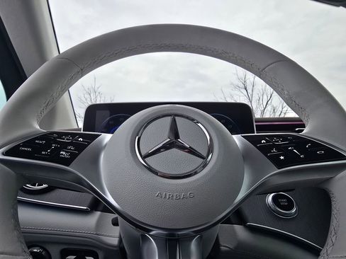 Certified 2023 Mercedes-Benz EQE 500 4MATIC SUV image 28