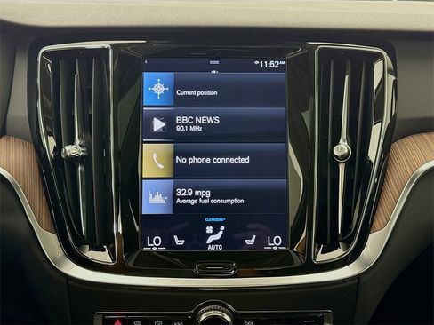 Used 2022 Volvo S60 T8 R-Design Expression w/ Premium Package image 17