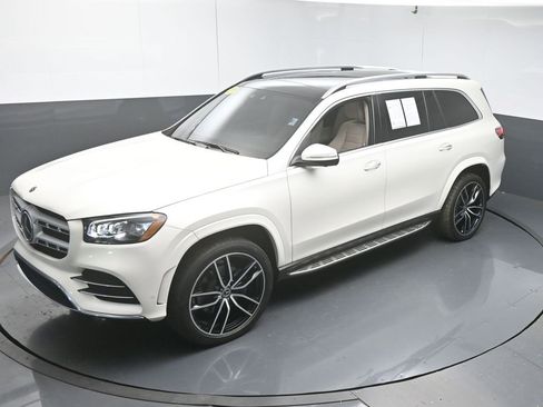 Used 2021 Mercedes-Benz GLS 580 GLS 580 image 45