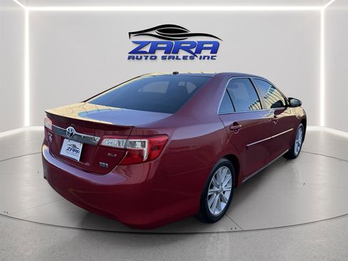 Used 2013 Toyota Camry XLE w/ Convenience Pkg image 6