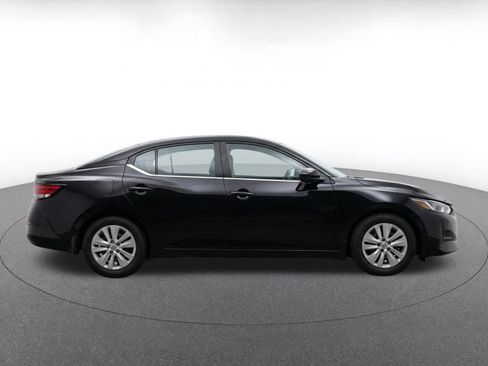 Used 2025 Nissan Sentra S FWD image 13
