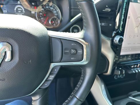 Used 2024 RAM 3500 Laramie image 29