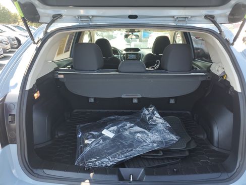 Used 2022 Subaru Crosstrek 2.0i Premium AWD/4WD image 9