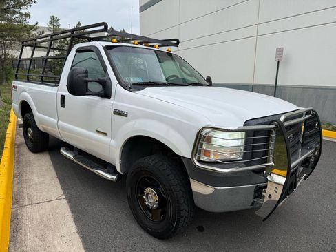 Used 2005 Ford F250 XLT AWD/4WD image 12