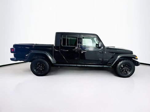 Used 2021 Jeep Gladiator Willys image 10
