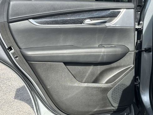 Used 2023 Cadillac XT5 Premium Luxury image 17