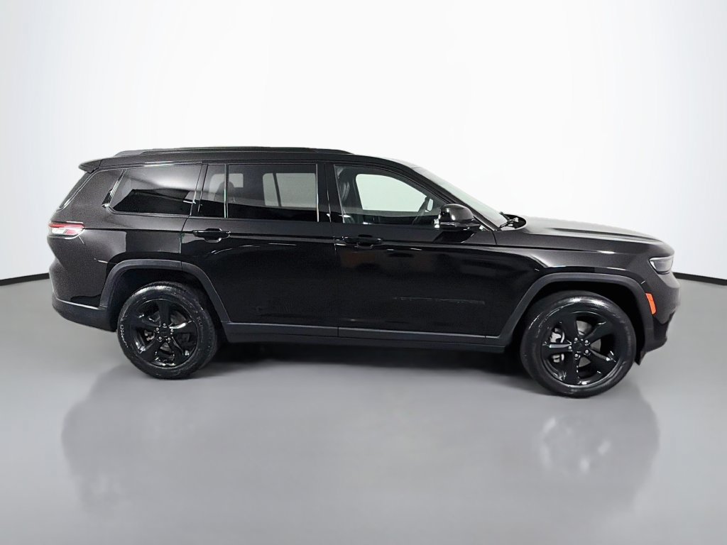 Used 2023 Jeep Grand Cherokee L Laredo AWD/4WD image 8