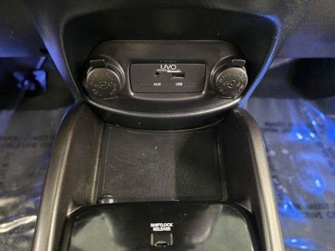Used 2012 Kia Soul + w/ Audio Pkg FWD image 25