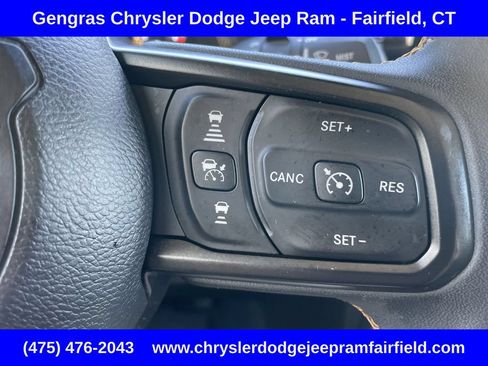 Used 2024 Jeep Wrangler Unlimited w/ Convenience Group AWD/4WD image 37
