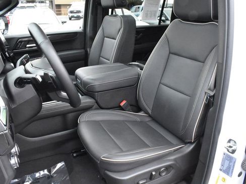 Certified 2025 GMC Yukon XL Elevation w/ Technology Package image 26