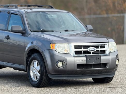 Used 2011 Ford Escape XLT w/ 202A Rapid Spec Order Code image 15