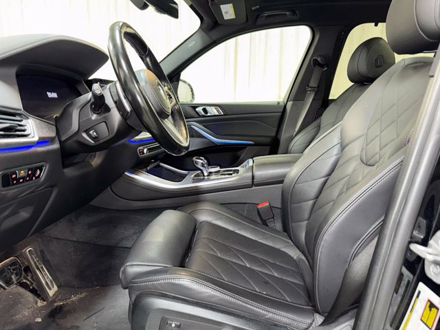 Used 2023 BMW X5 xDrive40i w/ Executive Package AWD/4WD image 14