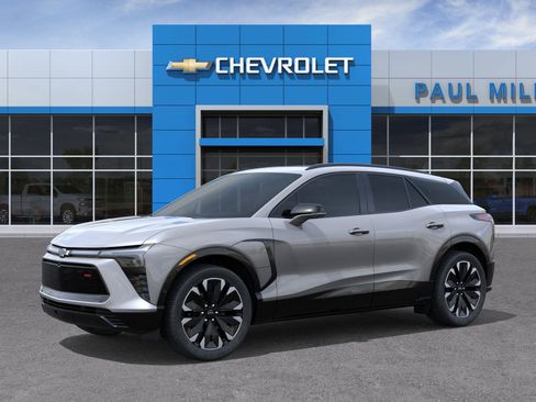 New 2025 Chevrolet Blazer EV RS w/ Super Cruise Package image 2