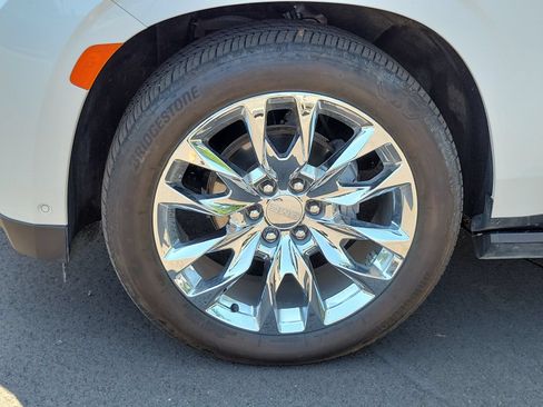 Used 2024 GMC Yukon XL Denali w/ Denali Reserve Package AWD/4WD image 6