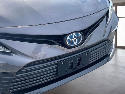Used 2022 Toyota Camry XLE w/ Cold Weather Package FWD image 32