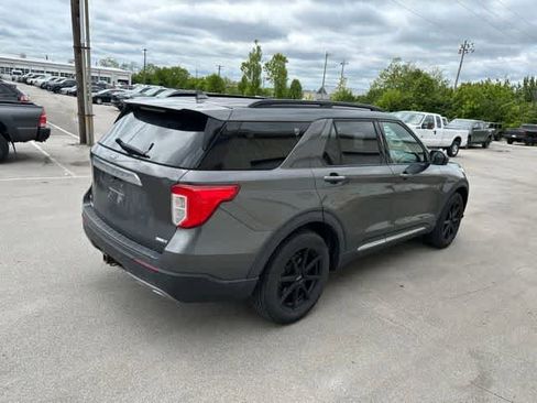 Used 2020 Ford Explorer XLT w/ Equipment Group 202A AWD/4WD image 19