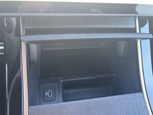 New 2025 Land Rover Range Rover Evoque Dynamic SE image 15