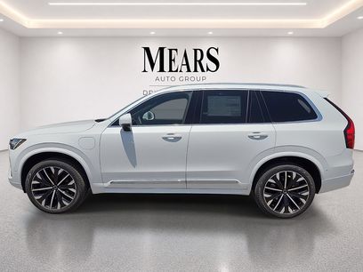 New 2026 Volvo XC90 T8 Plus w/ Protection Package Premier