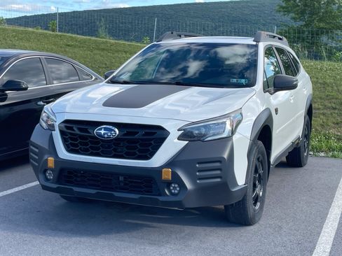 Used 2022 Subaru Outback Wilderness AWD/4WD image 2