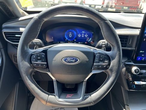 Used 2022 Ford Explorer ST w/ Equipment Group 401A image 21
