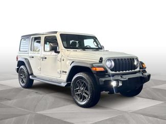 Used 2024 Jeep Wrangler Unlimited Sport AWD/4WD video 2