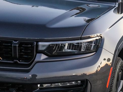 New 2026 Jeep Grand Cherokee Limited AWD/4WD image 5