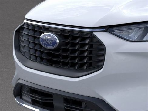 New 2026 Ford Escape Active image 17