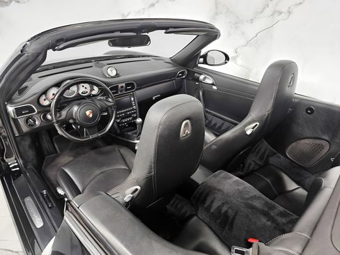 Used 2011 Porsche 911 Carrera S image 22