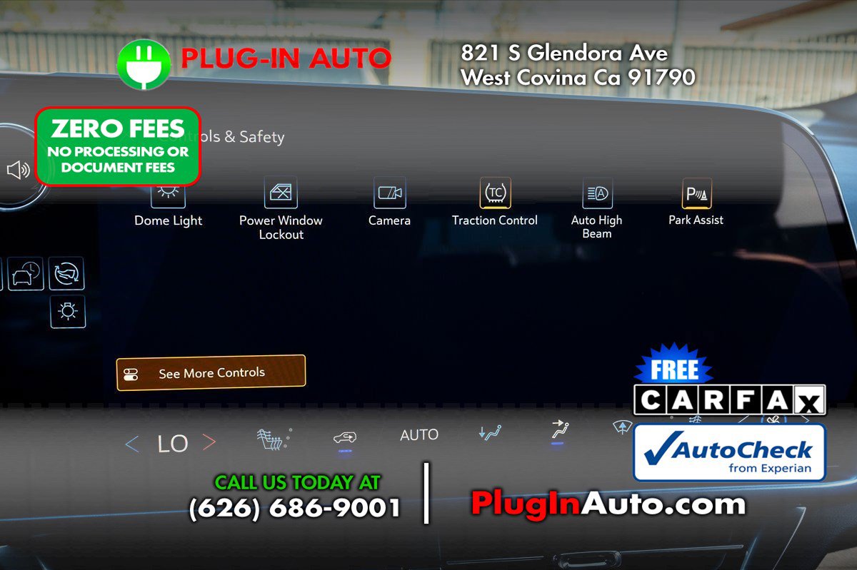 Used 2024 Chevrolet Equinox EV LT w/ LPO, Active Package FWD image 30