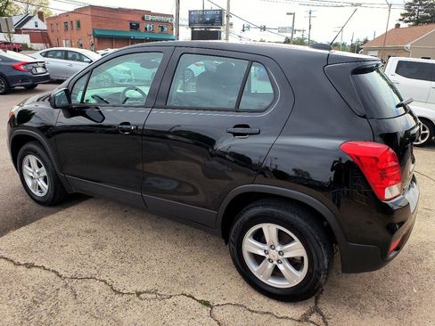Used 2020 Chevrolet Trax LS image 10