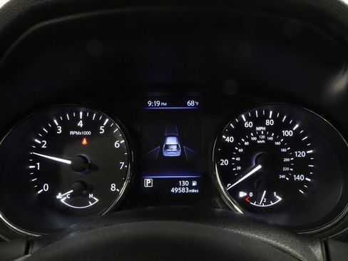 Used 2019 Nissan Rogue S FWD image 22