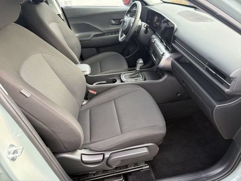 Certified 2025 Hyundai Kona SEL FWD image 20