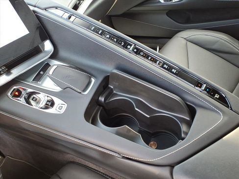 Used 2024 Chevrolet Corvette Stingray Coupe w/ 1LT image 11