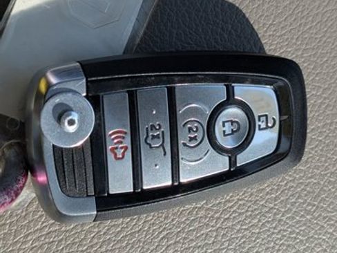 Certified 2021 Ford Expedition Limited image 34