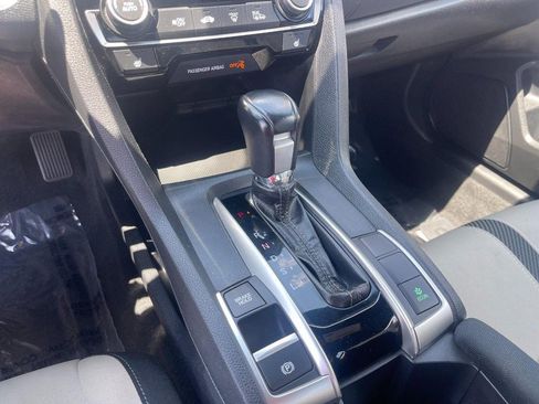 Used 2018 Honda Civic EX-T image 23