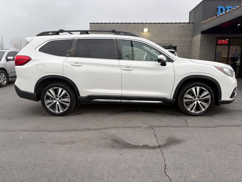 Used 2019 Subaru Ascent Limited image 4