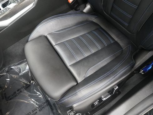 Used 2025 BMW 330i xDrive Sedan w/ M Sport Package AWD/4WD image 12